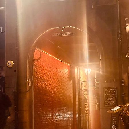 Ferienwohnung Historic Royal Mile Flat , 5Min From Waverly Railway Station Edinburgh Exterior foto